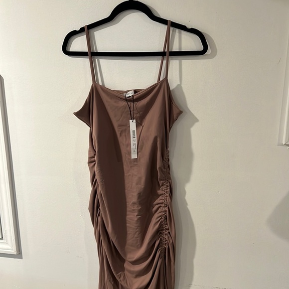 Susana Monaco Ruched Dress - Coco - Picture 2 of 8